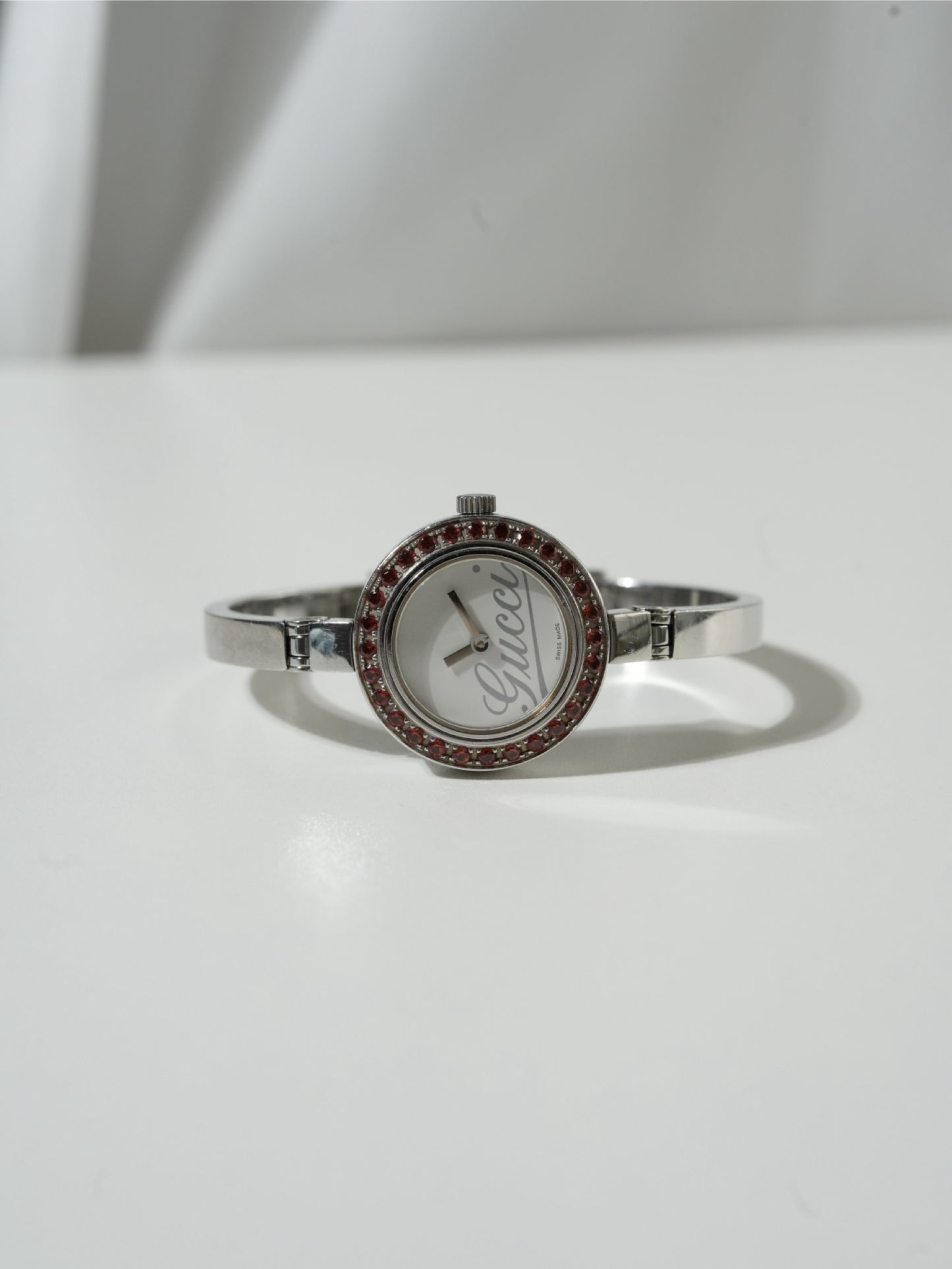 Gucci Garnet Bezel Bangle Watch – Silver Tone with box