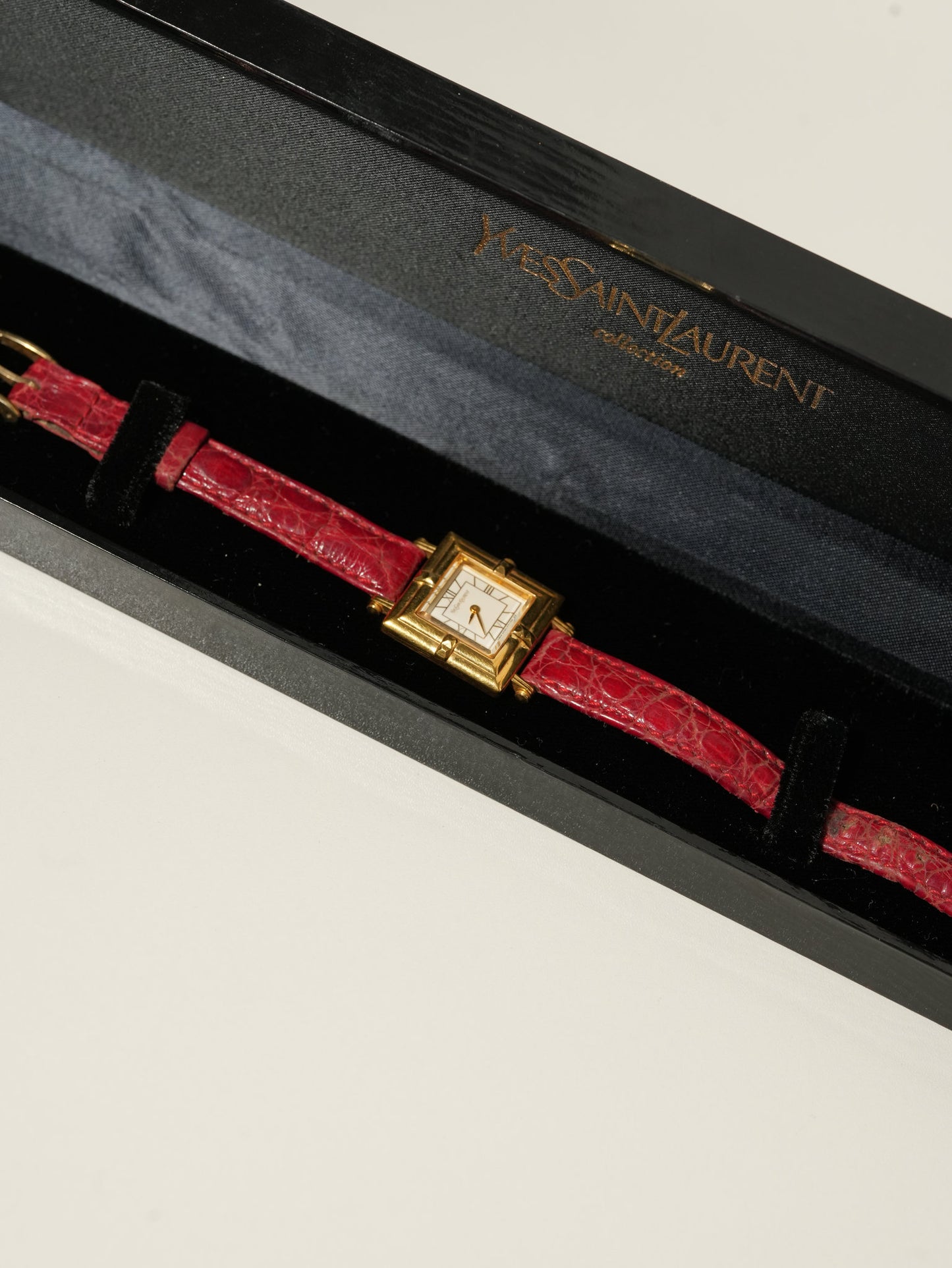 Yves Saint Laurent × Citizen Vintage Pyramid Bezel Watch – Roman Dial / Red Leather