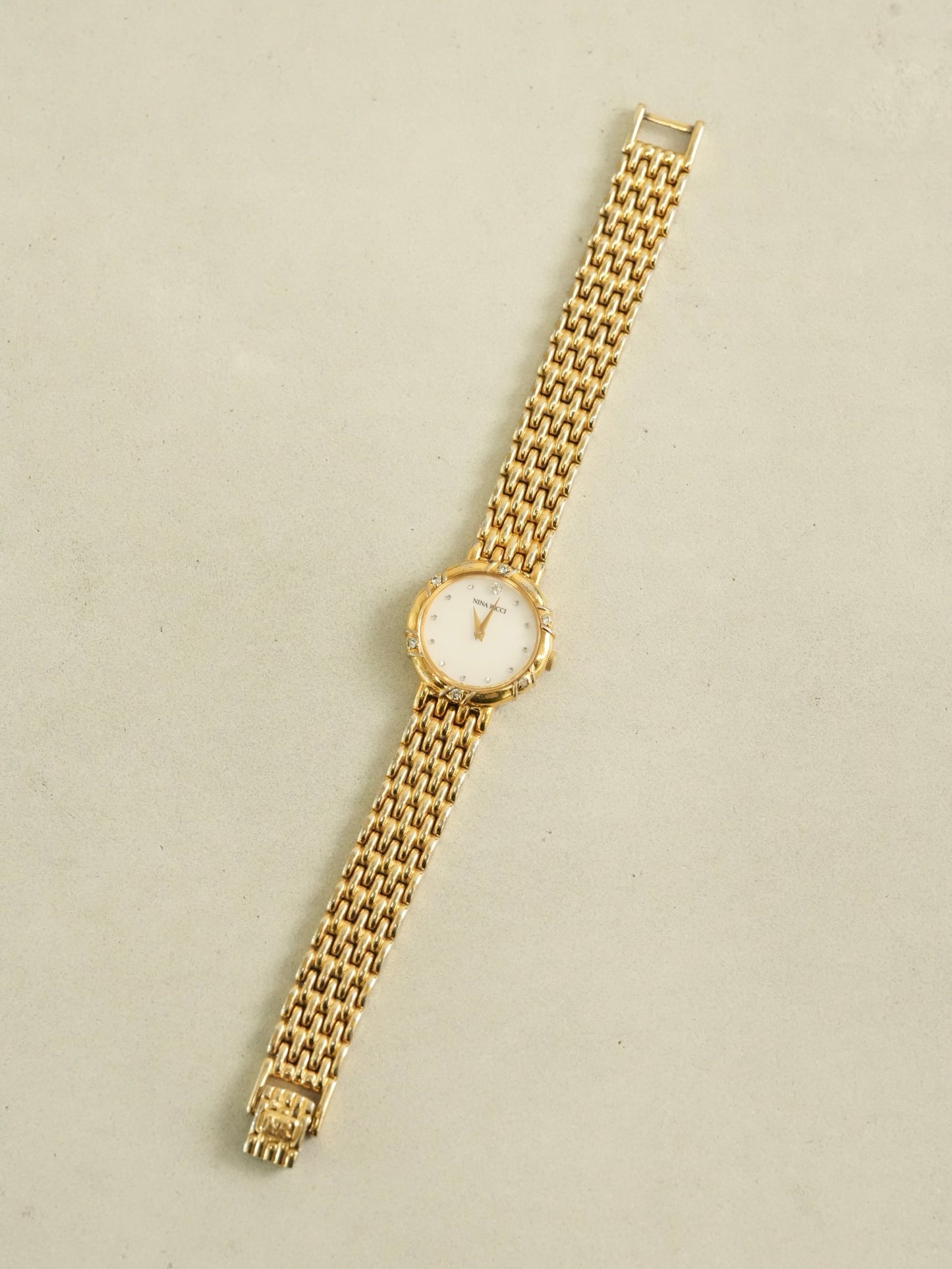 NINA RICCI Vintage Mother of Pearl Dial Watch Gold Bracelet Model