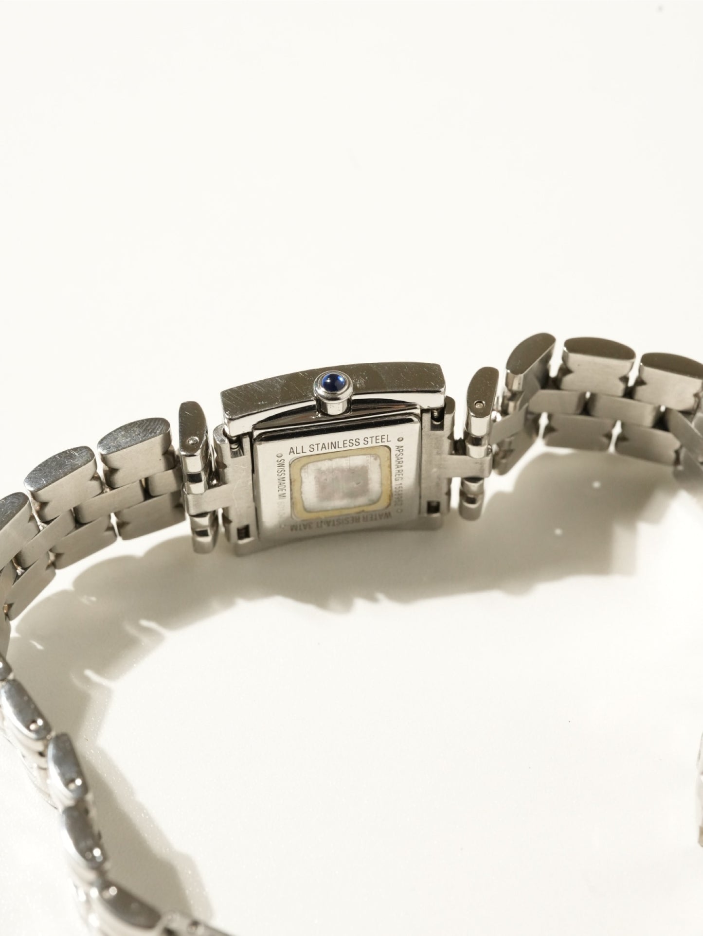 GIVENCHY pink dial / 0.3ct diamonds