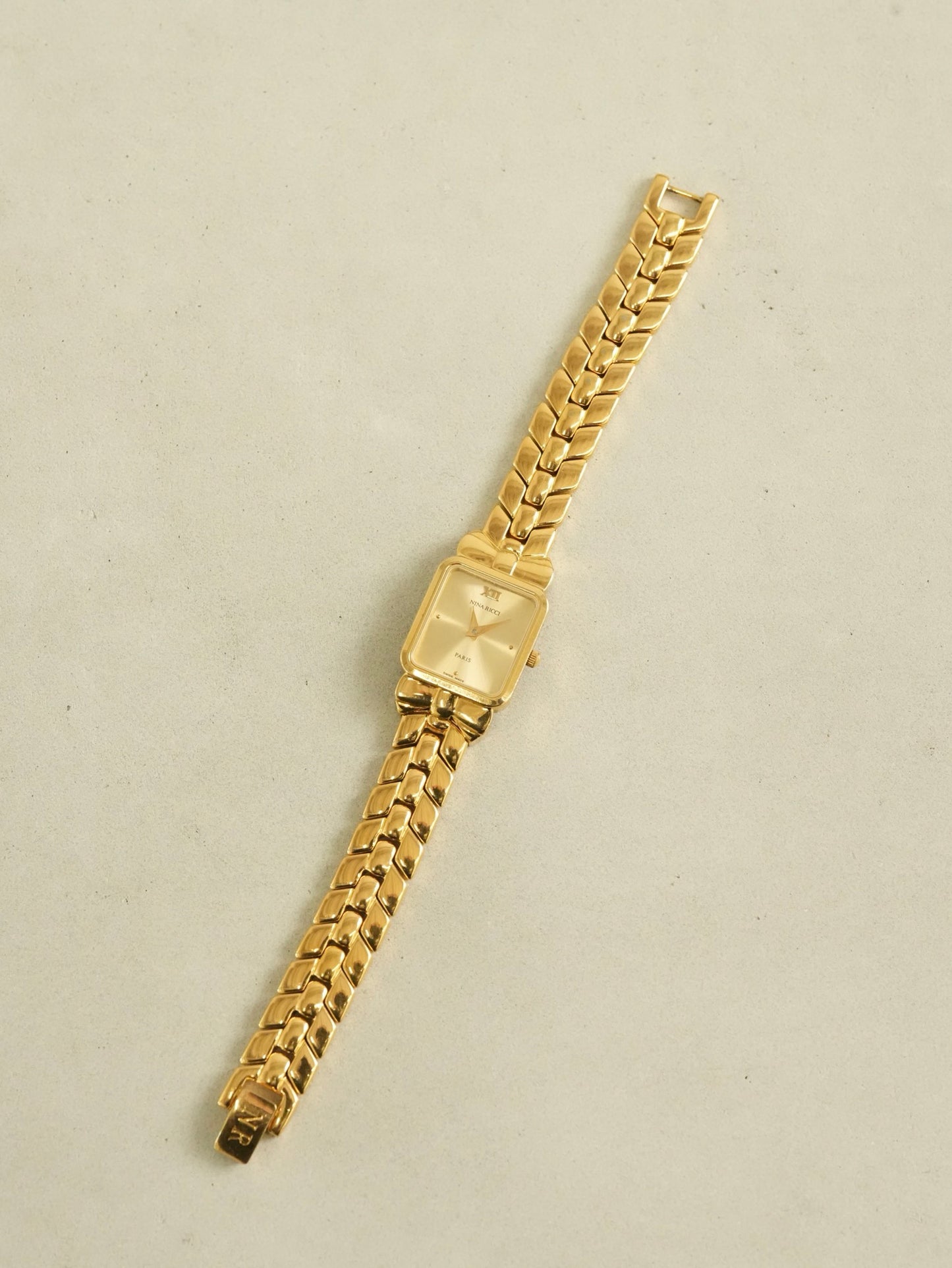 NINA RICCI Vintage Ribbon Motif Square Watch Gold Bracelet Model Swiss Made