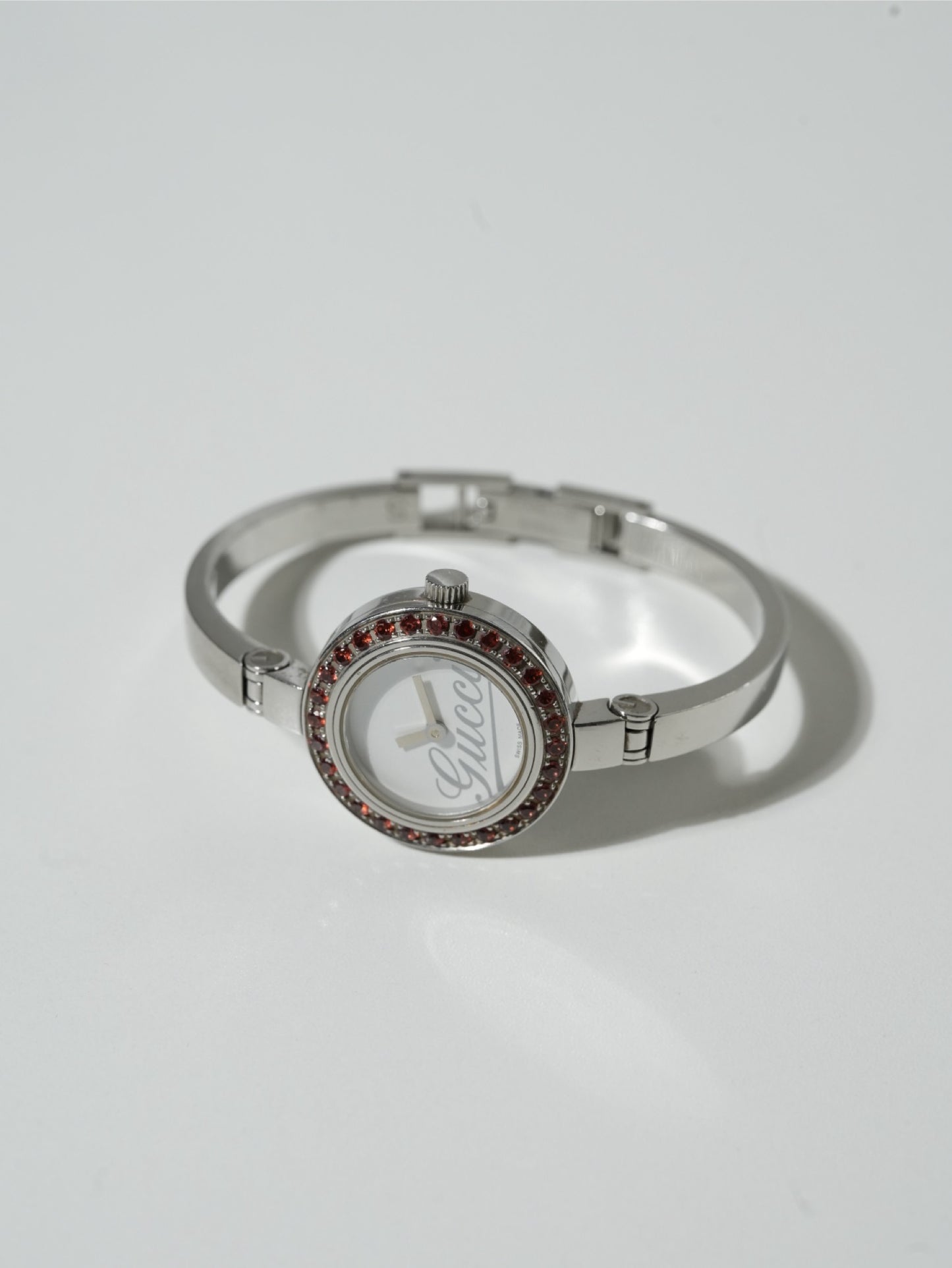Gucci Garnet Bezel Bangle Watch – Silver Tone with box