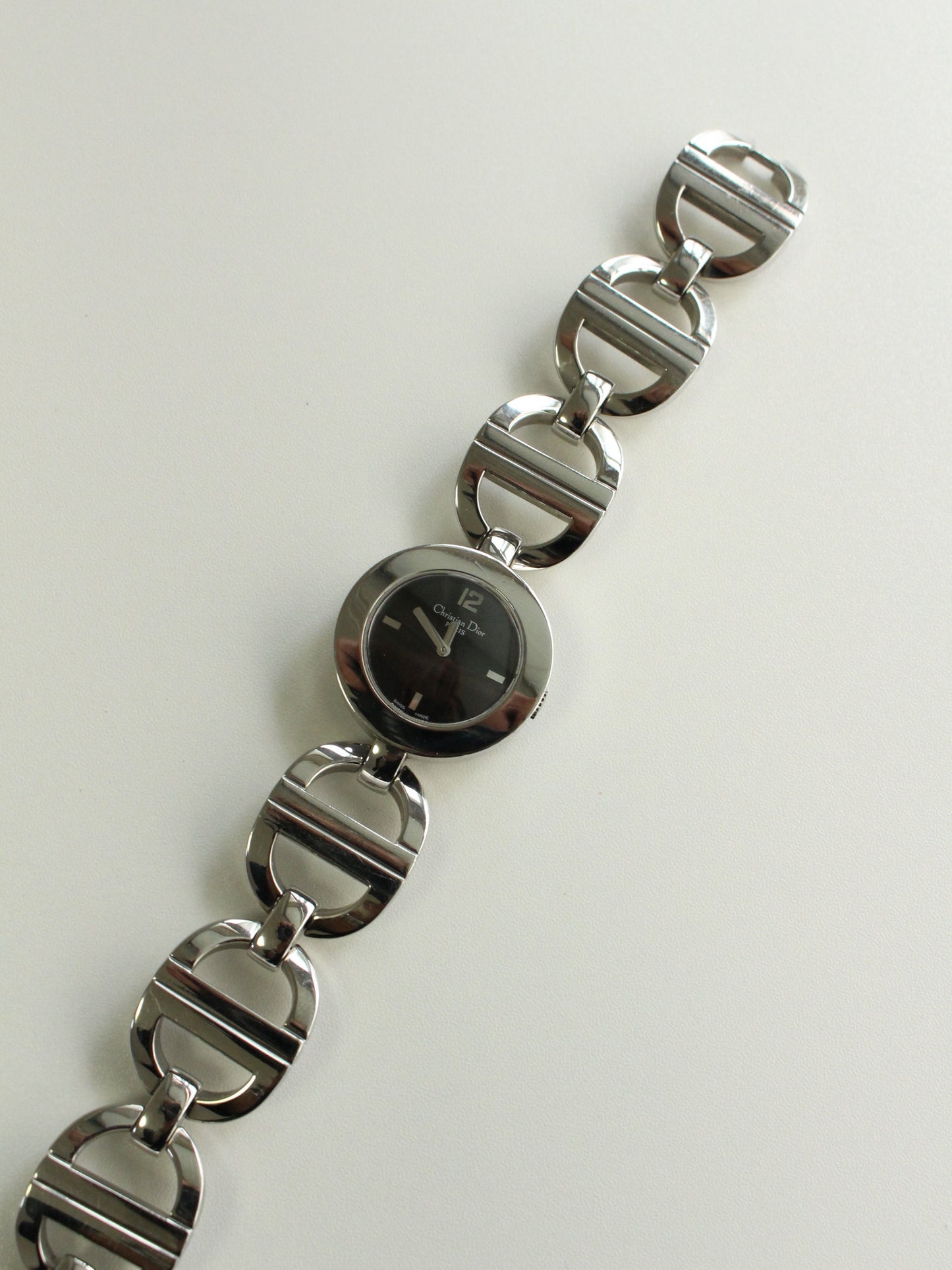 DIOR Malice Round Face