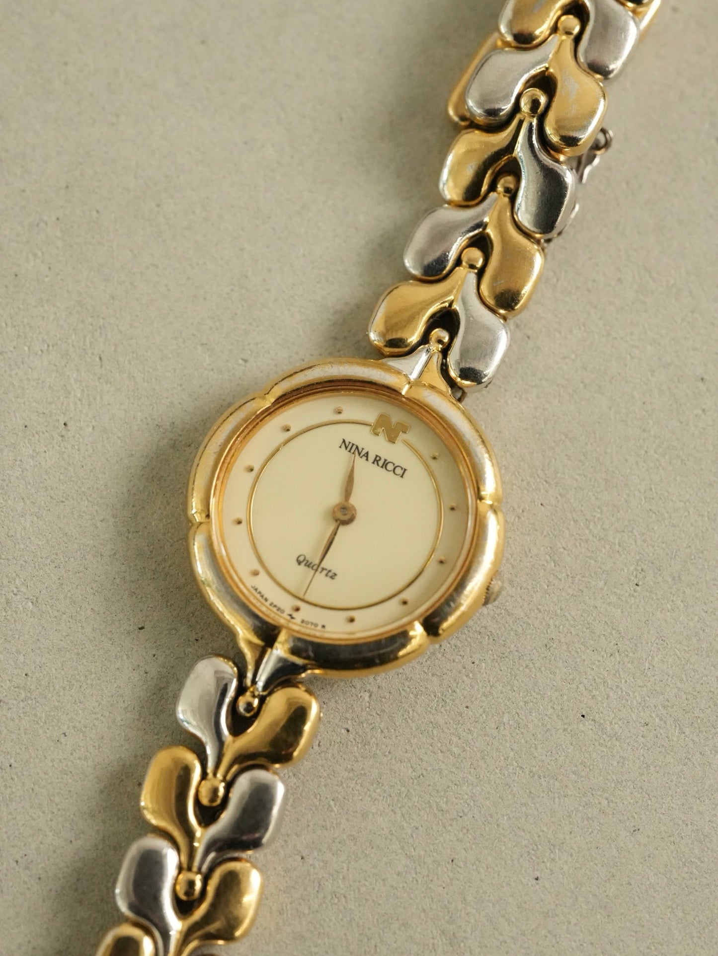 NINA RICCI Vintage Two-Tone Combo Bracelet Watch Round Case Quartz Model